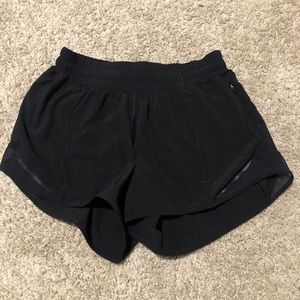 Lululemon hotty hot short
